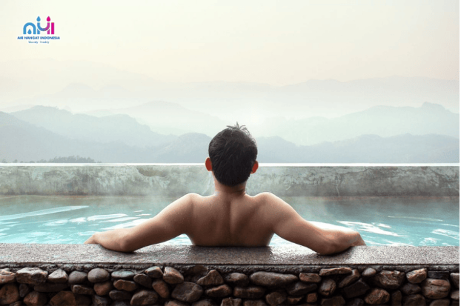 kolam renang air panas